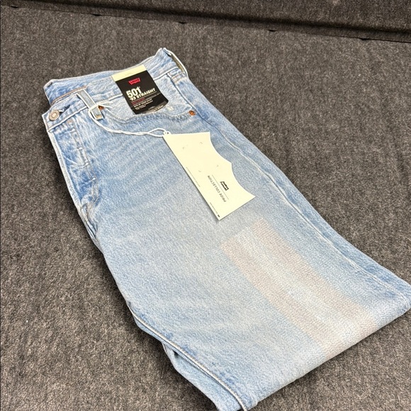 Levi's PRIDE Women's Blue Jeans - Picture 7 of 10